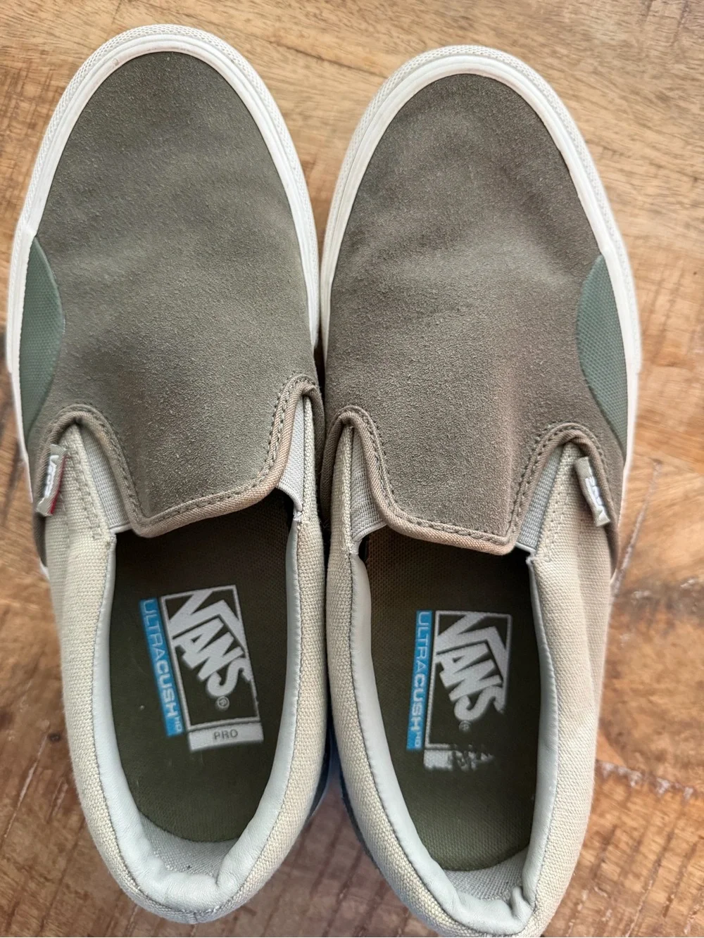 Vans Slip-On UltraCush Olive Green Suede Canvas Sneakers Men’s 8 Women’s 9.5